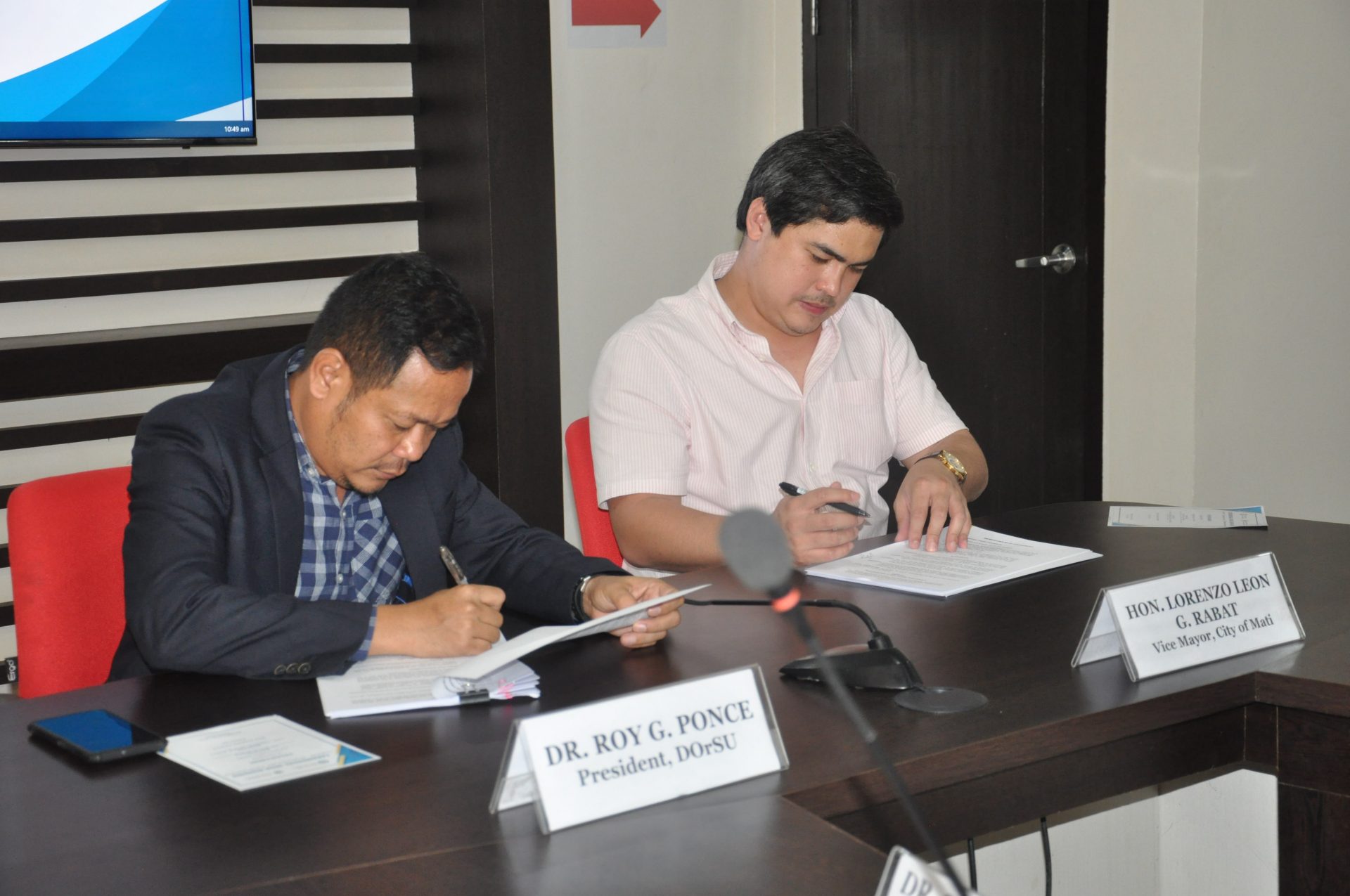 DOrSU, OCVM sign MOA for Educational Assistance Program